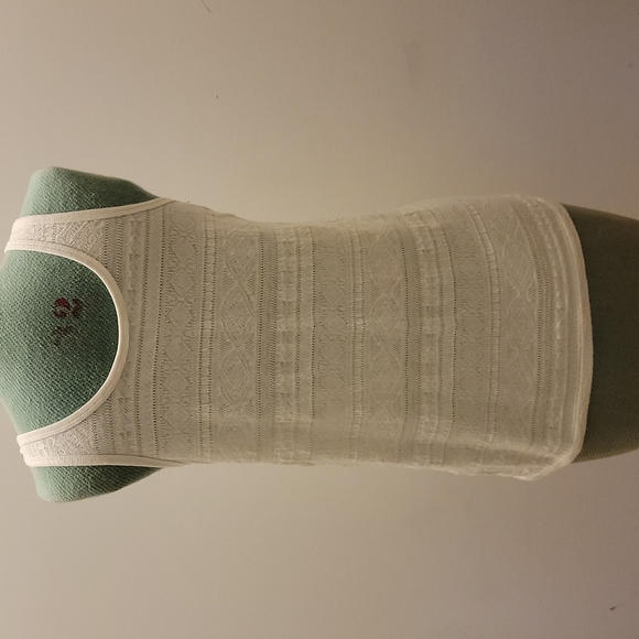 So Textured Tank - Picture 4 of 6